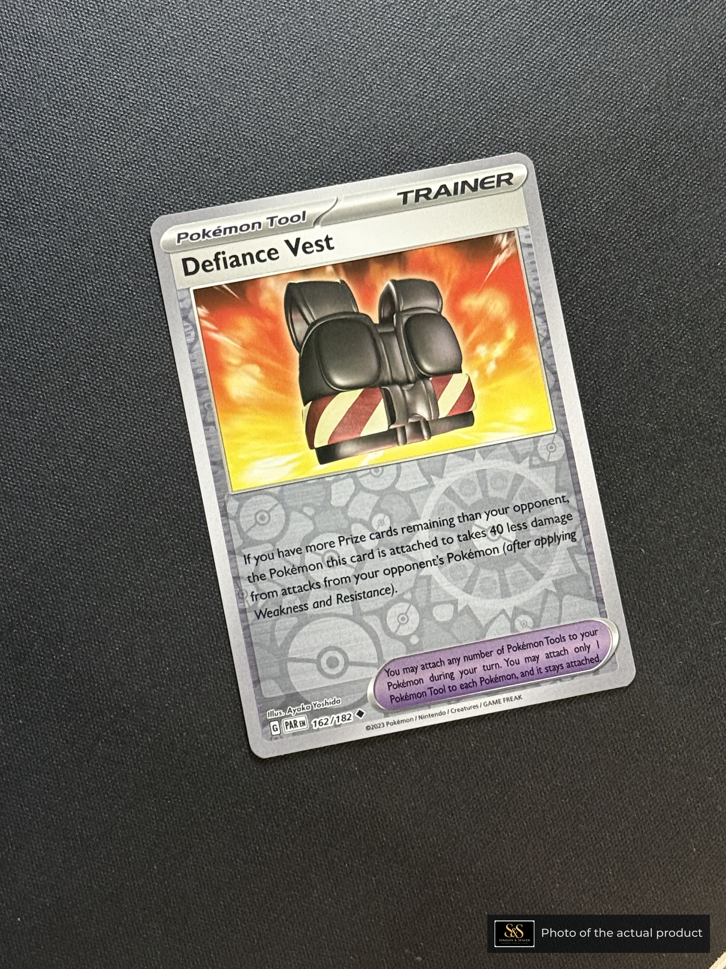 Defiance Vest — echte voorzijde