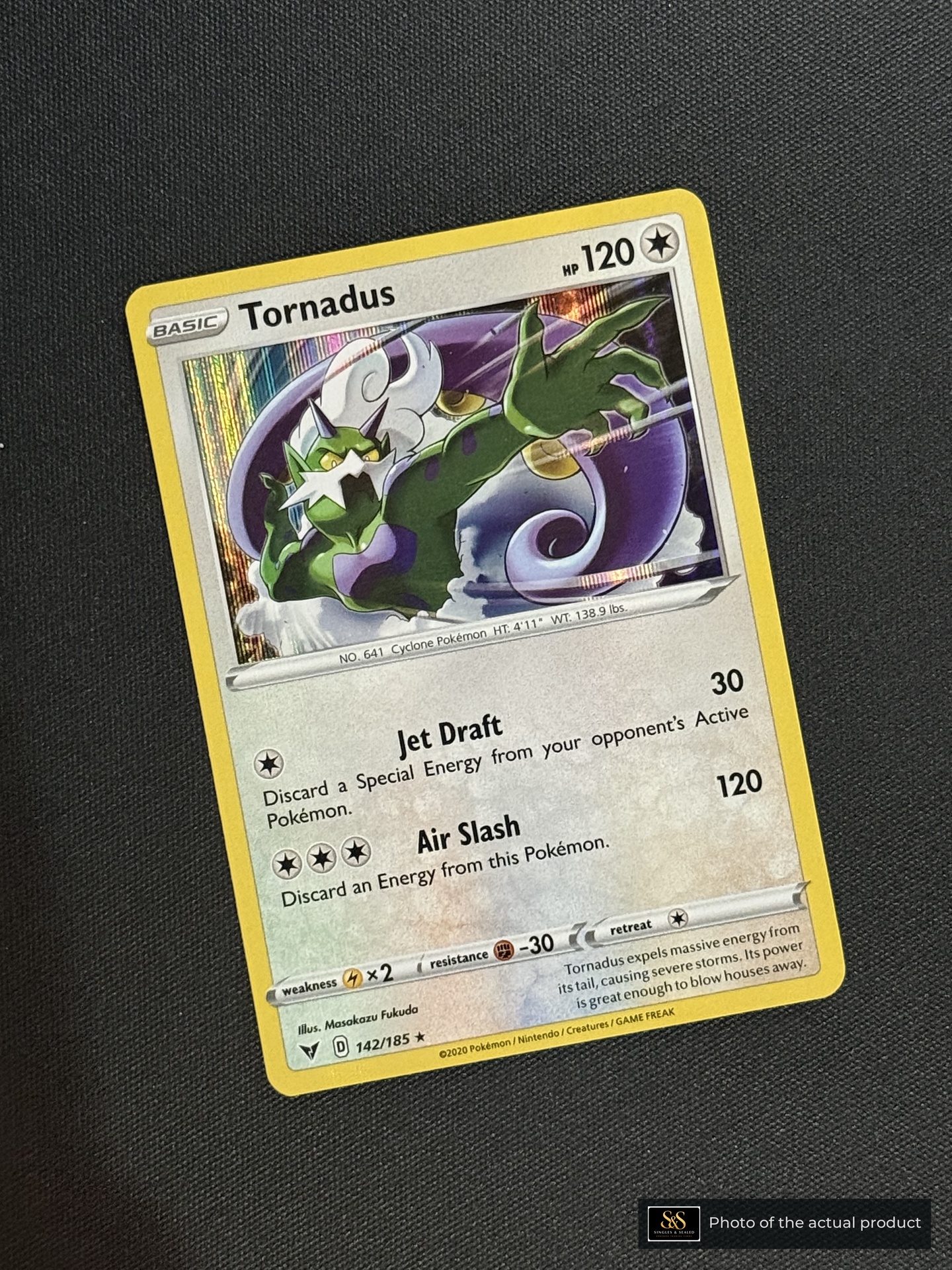 Tornadus — echte voorzijde