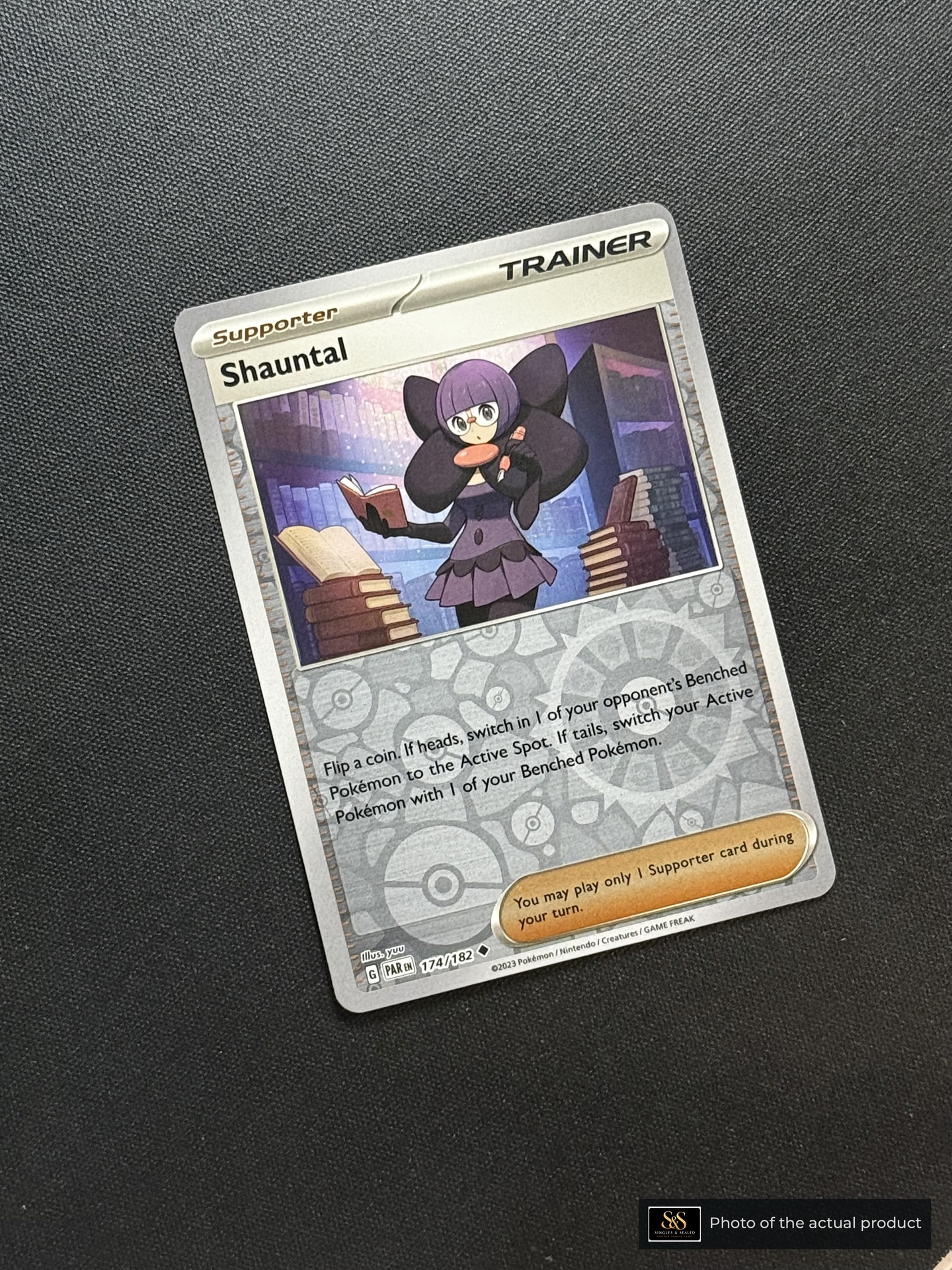 Shauntal — echte voorzijde