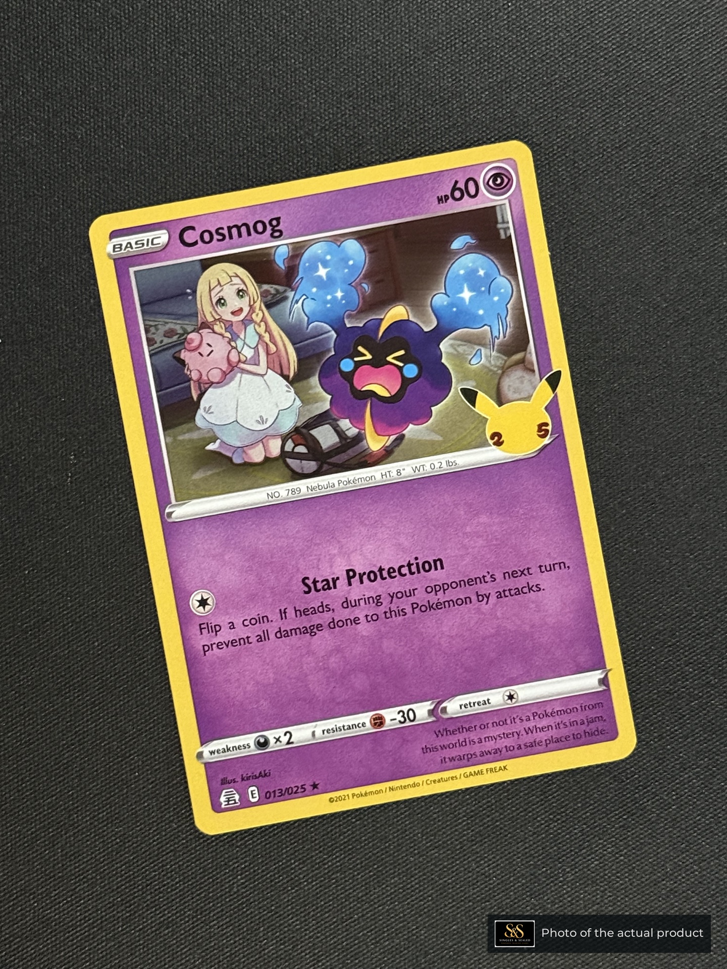Cosmog — echte voorzijde